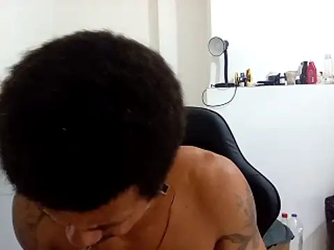 moreno25centimetro online show from November 12, 2025, 5:28 pm