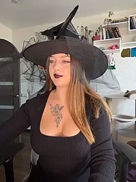 Snapshot of MikssMolly chatting on October 29, 2025, 6:45 am MikssMolly online show from October 29, 2025, 6:45 am