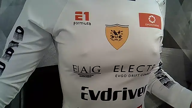 Snapshot of BritneyXKittensx chatting on November 16, 2025, 4:17 am BritneyXKittensx online show from November 16, 2025, 4:17 am