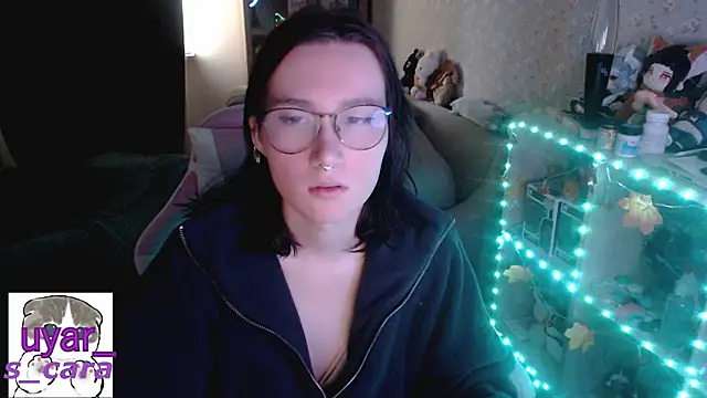 s cara online show from October 12, 2025, 12:06 pm