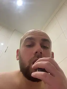 LuckyGirlfriends online show from March 9, 2026, 5:00 am