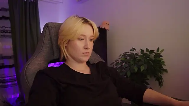 CinBellamy online show from November 6, 2025, 6:06 am