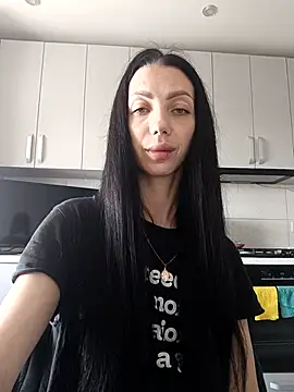 Snapshot of Princessa99885 chatting on May 11, 2026, 7:10 am Princessa99885 online show from May 11, 2026, 7:10 am