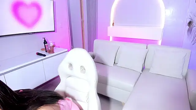 Snapshot of Ailee_naughty chatting on December 16, 2025, 2:16 am Ailee naughty online show from December 16, 2025, 2:16 am