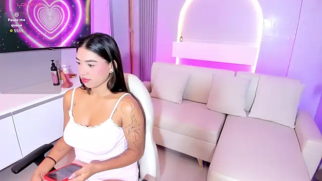 Snapshot of Ailee_naughty chatting on December 19, 2025, 2:26 am Ailee naughty online show from December 19, 2025, 2:26 am