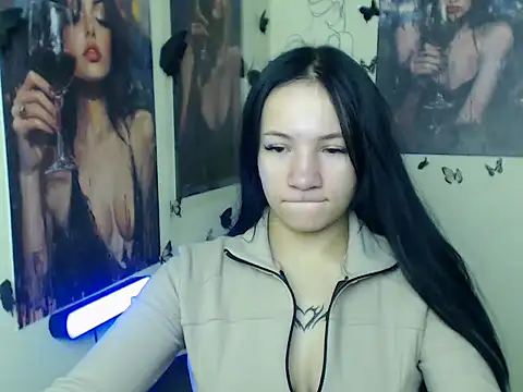 Em7MaA online show from October 30, 2025, 7:06 am