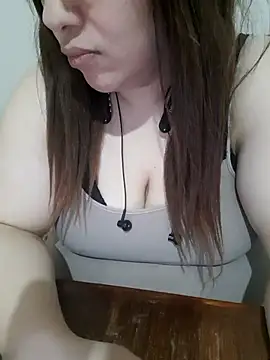 Snapshot of Madam-bezoul- chatting on February 23, 2026, 8:53 pm Madam-bezoul- online show from February 23, 2026, 8:53 pm