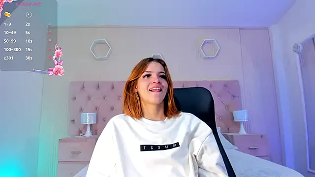 Snapshot of MadisonSky_ chatting on October 4, 2025, 12:39 pm MadisonSky online show from October 4, 2025, 12:39 pm