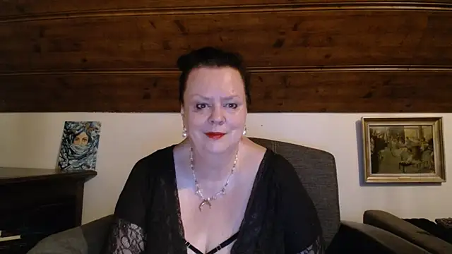 TiffanyMature online show from May 28, 2026, 8:26 pm