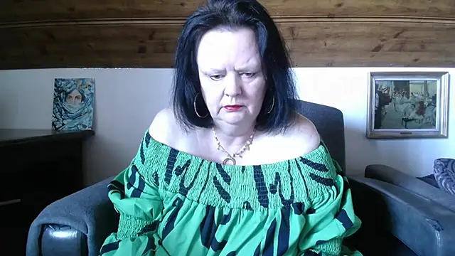 TiffanyMature online show from May 23, 2026, 2:16 pm