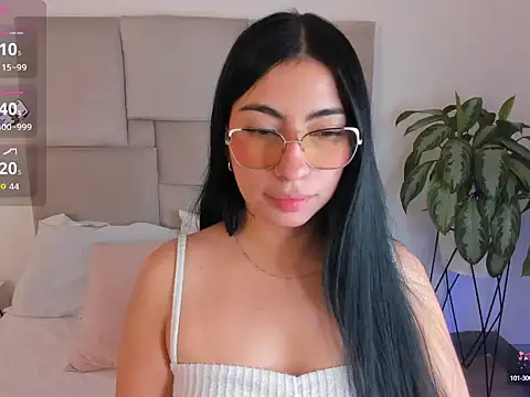 Snapshot of laurenn_smith chatting on September 29, 2025, 12:55 pm laurenn smith online show from September 29, 2025, 12:55 pm