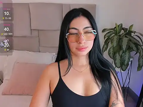 Snapshot of laurenn_smith chatting on September 30, 2025, 1:06 pm laurenn smith online show from September 30, 2025, 1:06 pm