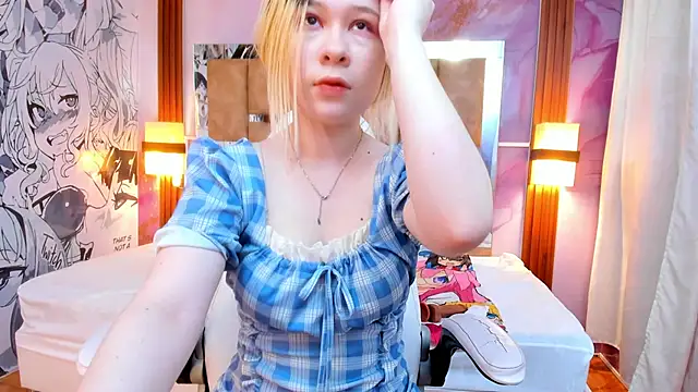 Snapshot of Melody_Lolii chatting on September 17, 2025, 5:59 pm Melody Lolii online show from September 17, 2025, 5:59 pm