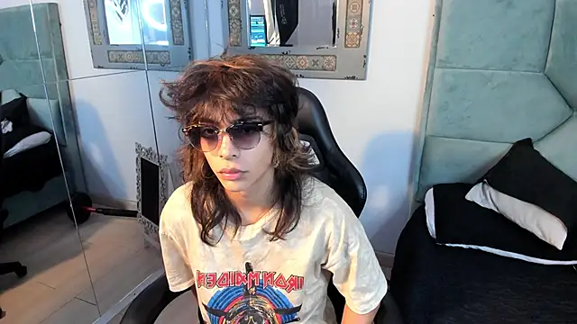 Dereck Manson online show from October 28, 2025, 11:53 am