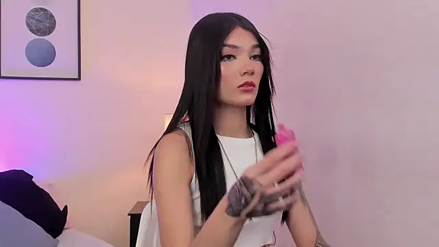 Snapshot of emmabridgerton chatting on April 9, 2026, 9:21 pm emmabridgerton online show from April 9, 2026, 9:21 pm