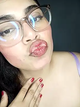 Diamily online show from December 3, 2025, 4:02 am