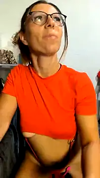 Snapshot of Tasty_pants chatting on July 3, 2026, 4:19 am Tasty pants online show from July 3, 2026, 4:19 am