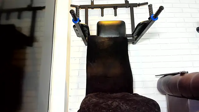 ItaloMoore online show from September 29, 2025, 11:38 am