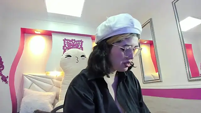 Snapshot of dafnelee chatting on September 20, 2025, 1:38 pm dafnelee online show from September 20, 2025, 1:38 pm