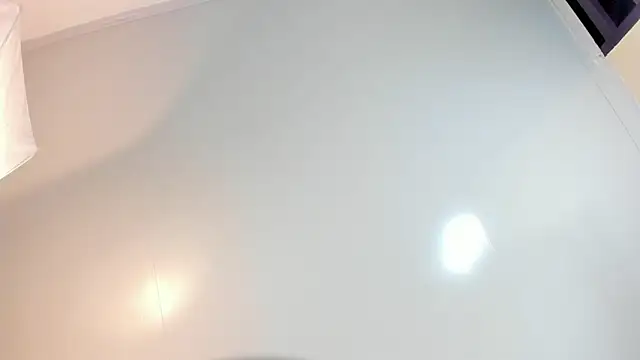 MELISSAROUGE online show from April 30, 2026, 2:13 pm