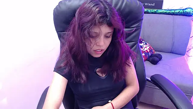 minnie cake online show from October 11, 2025, 3:02 pm