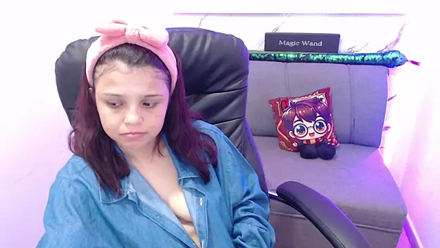 minnie cake online show from October 6, 2025, 10:32 pm