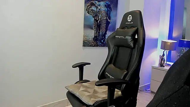 Dash Bukoski online show from February 9, 2026, 11:08 am