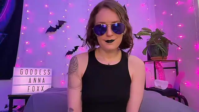 mistressannafoxx online show from January 15, 2026, 10:13 pm