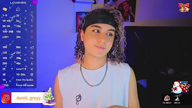 Snapshot of derek_greyy_ chatting on January 5, 2026, 10:46 pm derek greyy online show from January 5, 2026, 10:46 pm