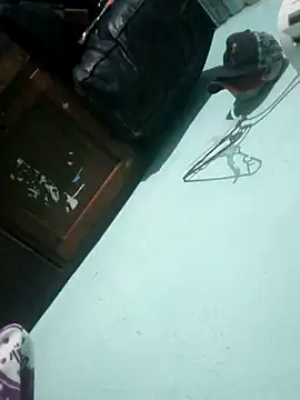 Az21889 online show from September 28, 2025, 6:09 am