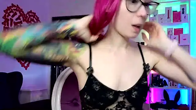 Snapshot of kulteacher chatting on April 7, 2026, 12:07 pm kulteacher online show from April 7, 2026, 12:07 pm