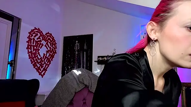 Snapshot of kulteacher chatting on April 5, 2026, 11:28 am kulteacher online show from April 5, 2026, 11:28 am