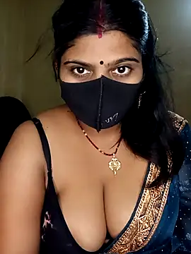 Snapshot of reena502 chatting on July 22, 2026, 3:52 am reena502 online show from July 22, 2026, 3:52 am