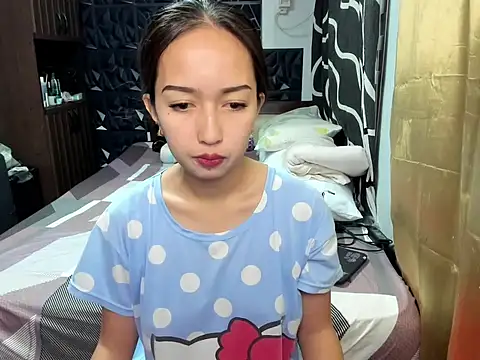 Soft Angel8 online show from September 13, 2025, 2:33 am