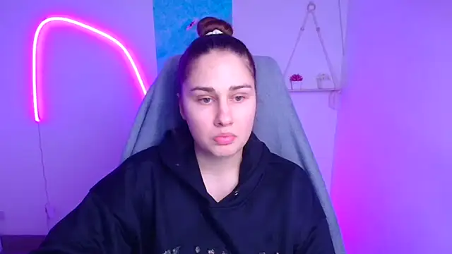 Stefanie Sweet online show from January 11, 2026, 6:20 am