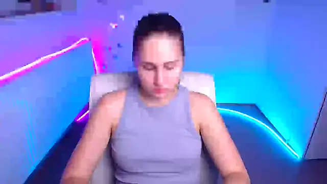 Stefanie Sweet online show from October 14, 2025, 5:41 am