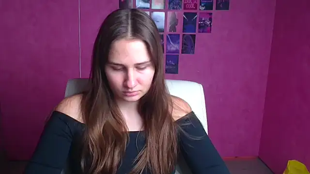 Stefanie Sweet online show from December 2, 2025, 6:48 am