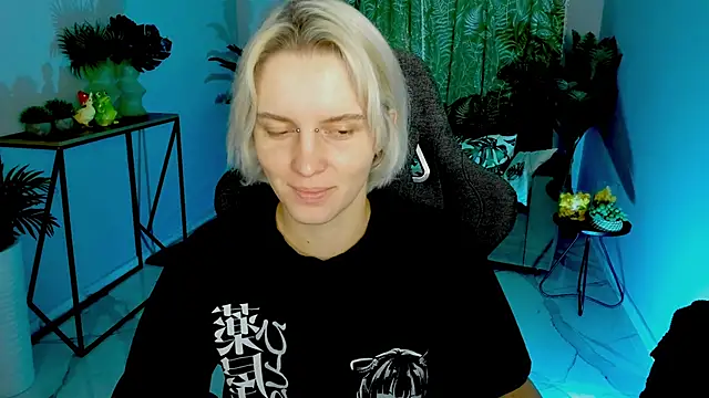 Snapshot of BethanyCloud chatting on October 24, 2025, 5:39 am BethanyCloud online show from October 24, 2025, 5:39 am