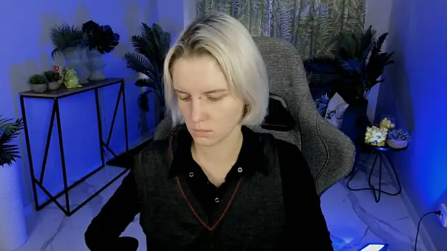 Snapshot of BethanyCloud chatting on November 3, 2025, 5:34 am BethanyCloud online show from November 3, 2025, 5:34 am