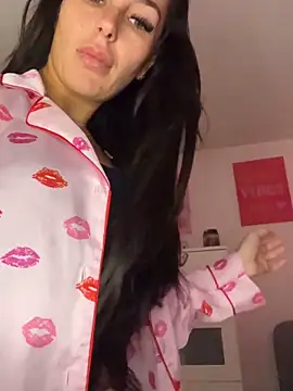 Rosieredxox online show from February 17, 2026, 7:05 am