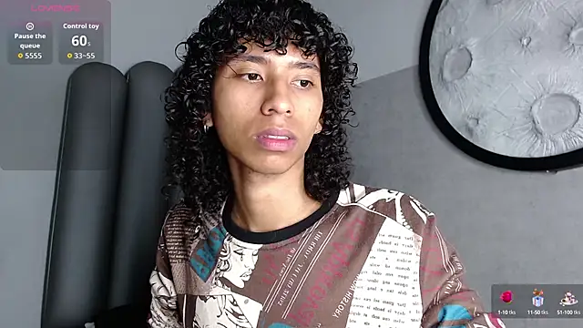 venus-03 online show from October 15, 2025, 3:27 am