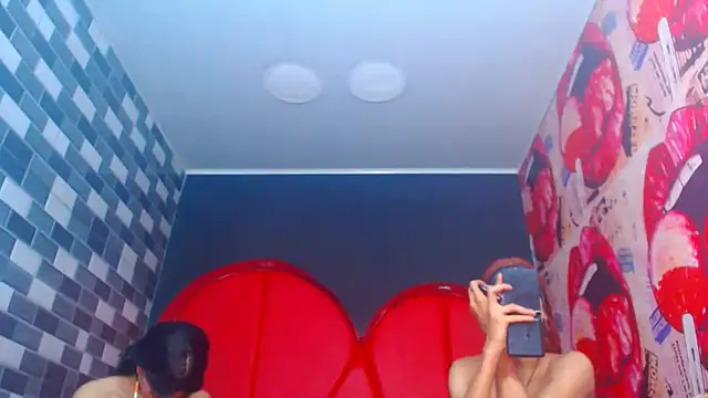 julessxcharlotte online show from November 29, 2025, 2:28 pm