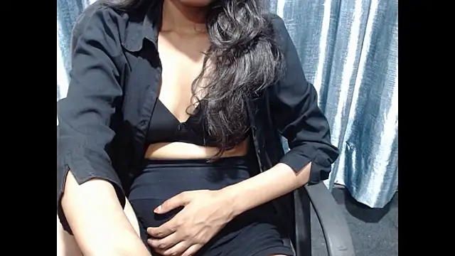 Snapshot of _kamyaa09 chatting on April 23, 2026, 10:00 am kamyaa09 online show from April 23, 2026, 10:00 am