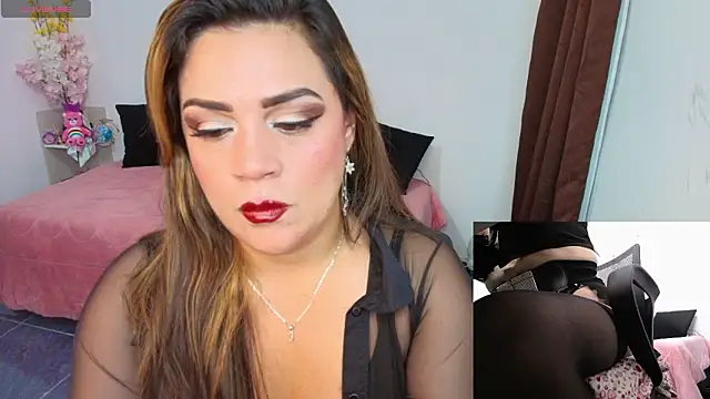 Snapshot of Paulina-Becerraa chatting on March 10, 2026, 2:37 am Paulina-Becerraa online show from March 10, 2026, 2:37 am