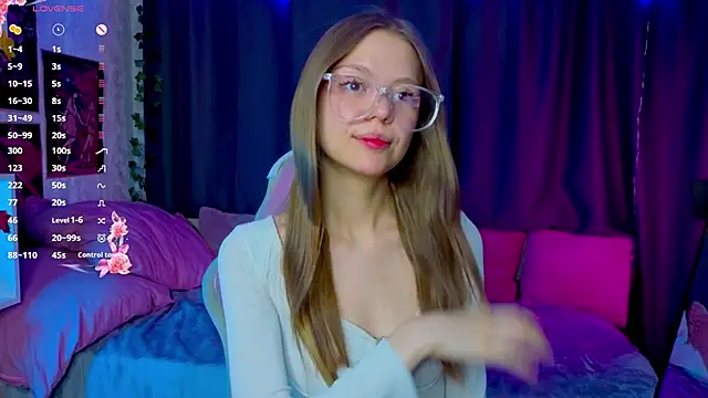 Snapshot of WeiSusi chatting on March 24, 2026, 6:19 pm WeiSusi online show from March 24, 2026, 6:19 pm