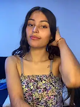 Snapshot of hotwife26 chatting on September 22, 2025, 4:24 pm hotwife26 online show from September 22, 2025, 4:24 pm