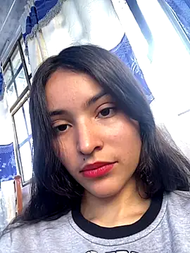 Snapshot of hotwife26 chatting on September 19, 2025, 4:22 pm hotwife26 online show from September 19, 2025, 4:22 pm