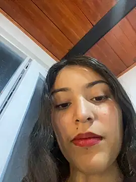 Snapshot of hotwife26 chatting on September 10, 2025, 5:39 am hotwife26 online show from September 10, 2025, 5:39 am