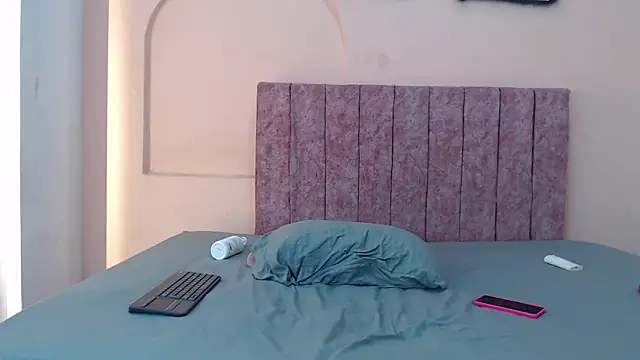 aiiram hard sex online show from May 12, 2026, 1:02 am