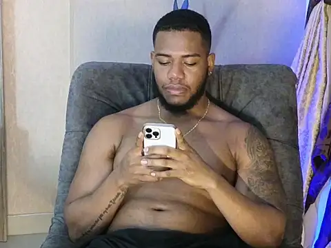 BenjaminCol  online show from October 21, 2025, 10:31 pm